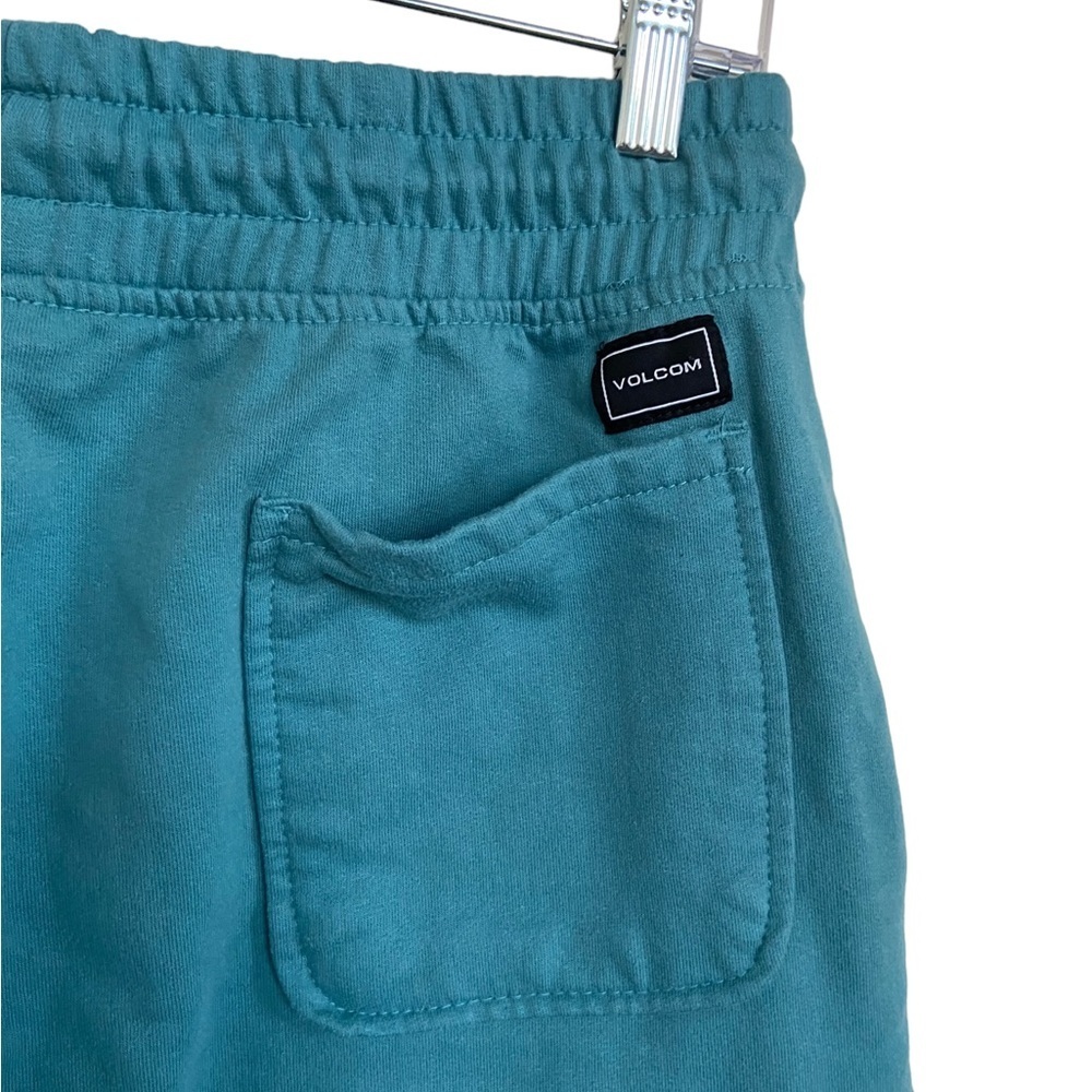 VOLCOM ROUNDABOUT FLEECE SHORTS - Picture 6 of 9